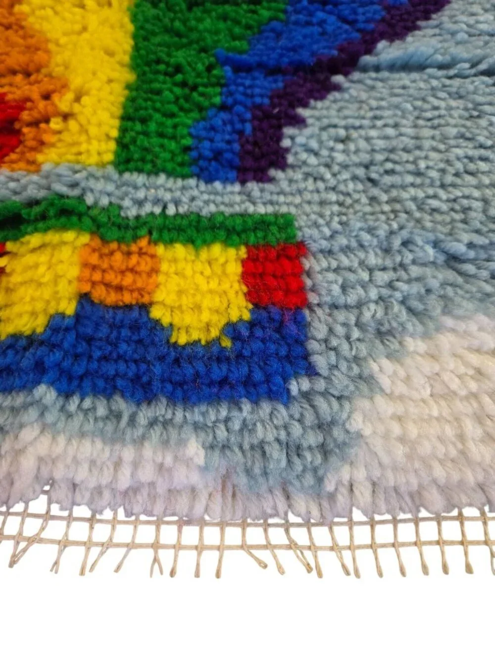Vtg Latch Hook Rug Hot Air Balloon Handmade Craft WonderArt Unfinished Edge - Picture 4 of 7